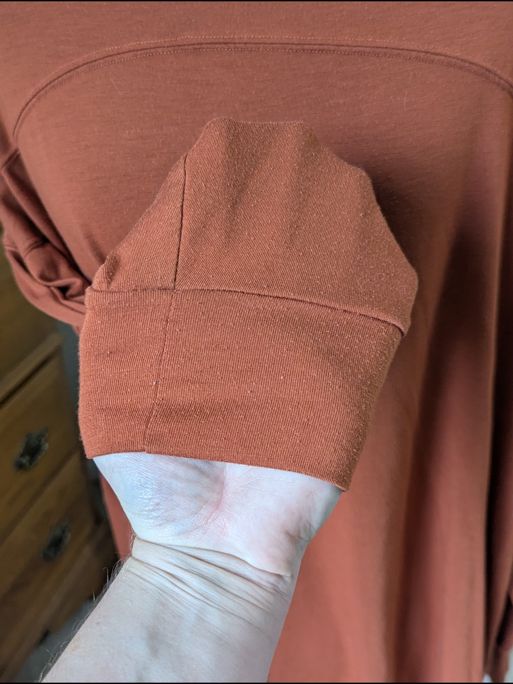 Old Navy Rust Orange Lightweight Long-Sleeve Top - Picture 3 of 5